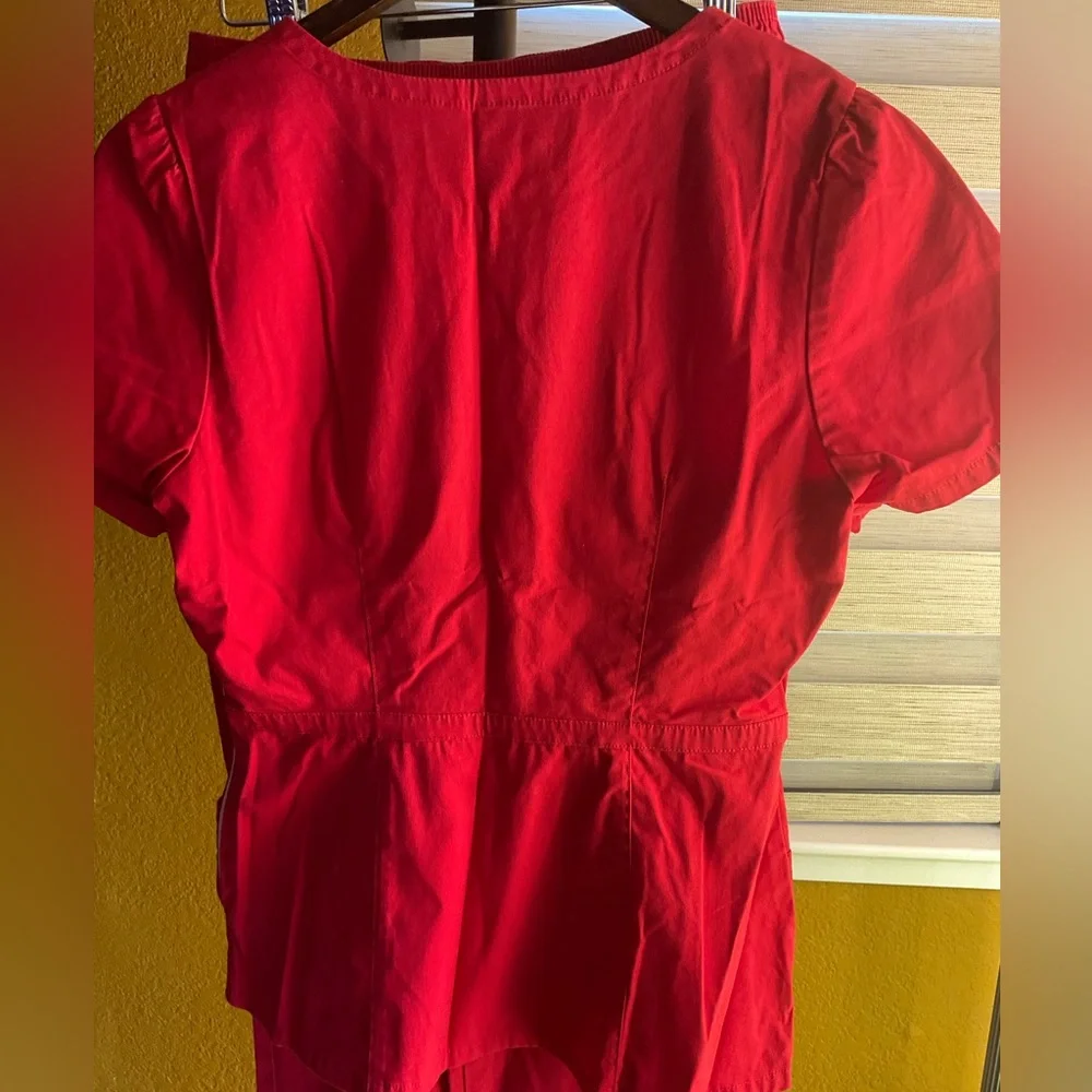 Jaanuu Red Scrub Set - Picture 2 of 7
